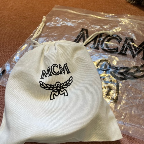 MCM Visetos Unisex Belt- Like new - Picture 8 of 8